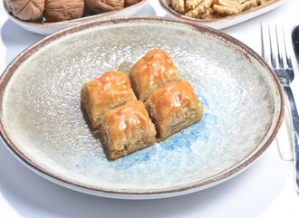 Cevizli Ev Baklavası (500 Gr) görseli