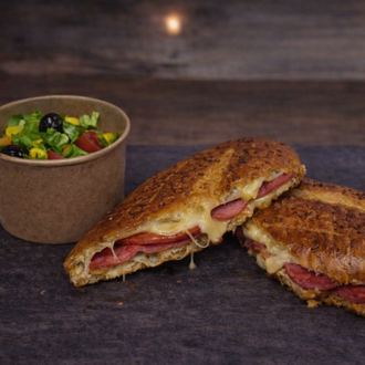 Salamlı Kaşarlı Tost görseli