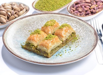 Fıstıklı Antep Usulü Baklava (500 Gr) görseli