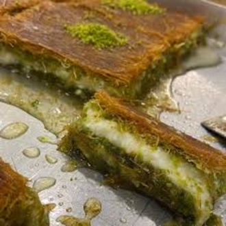 Fıstıklı Kaymaklı Tereyağlı Hasır Kadayıf (1 Kg) görseli