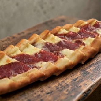 Kaşarlı Pastırmalı Karadeniz Pidesi görseli