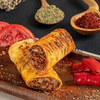 Garlic Sarımsak Soslu Dön Dön Vıp Et Döner Dürüm(70 Gr) görseli