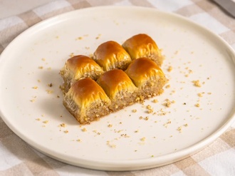 Cevizli Özel Baklava (500 G) görseli