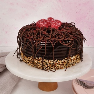 Çikolata Frambuazlı Pasta (6 Kişilik) görseli