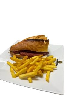 Sucuk Ekmek görseli