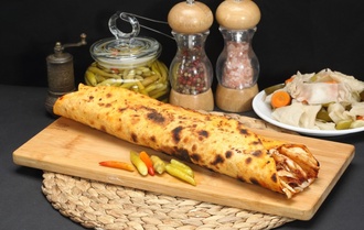 Mega Antakya Usulü Kaşarlı Köri Soslu Tavuk Döner Dürüm 150 Gr görseli