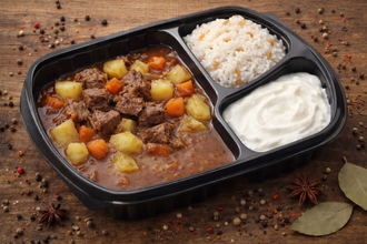 Tas Kebabı & Pilav & Yoğurt görseli