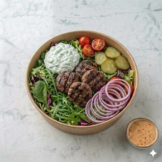 Izgara Köfteli Salata görseli