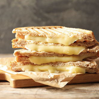 Tost Kaşarlı görseli