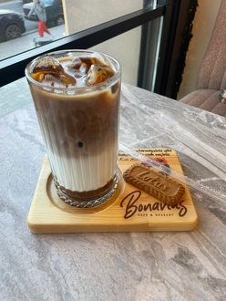 Iced Lotus Latte görseli