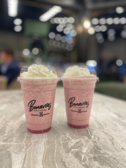 Çilekli Milkshake (Favori İçecek) görseli