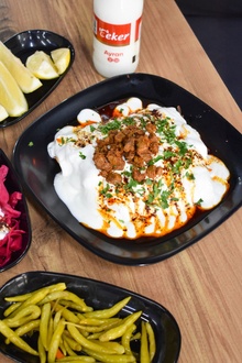 Yoğurtlu Et Tantuni (1.5 Porsiyon) görseli