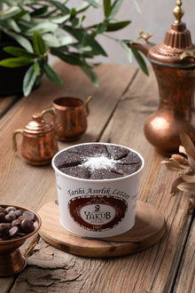 Çikolatalı İrmik Helvası Dondurmalı (Büyük Boy) görseli