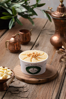 Beyaz Çikolatalı İrmik Helvası Dondurmalı (Strandart) görseli