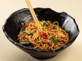 Tavuklu Noodle görseli