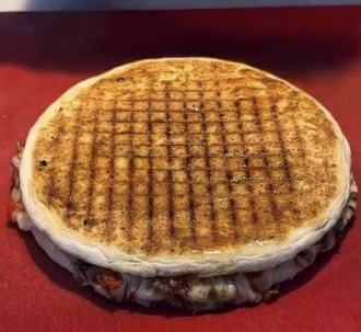 Patron Bazlama Tostu (Sanayi Usulü) görseli