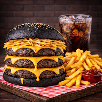 Black Triplex Cheeseburger Menü görseli