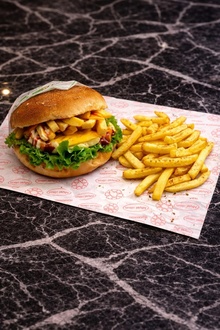 Cheeseburger görseli