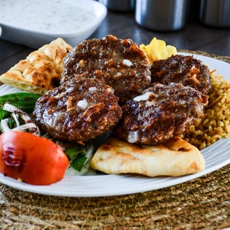Kaşarlı Saray Köfte görseli