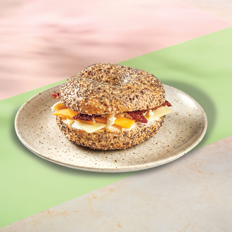 4 Peynirli Bagel Sandviç görseli