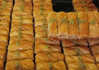 Fıstıklı Kıvrım Baklava ( 1 Kg) görseli