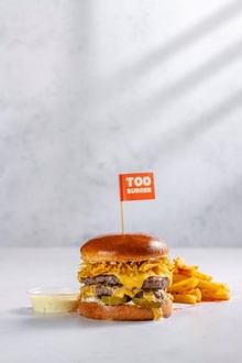 Double Garlic Burger görseli