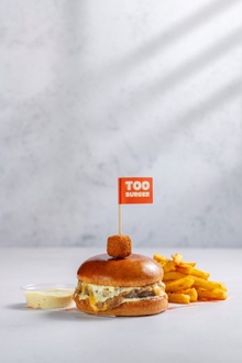 Too Burger görseli