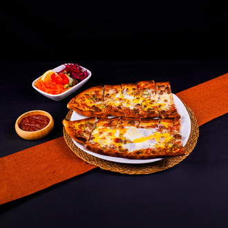 Kuşbaşılı Kaşarlı Yumurtalı Pide (50 Cm.) görseli