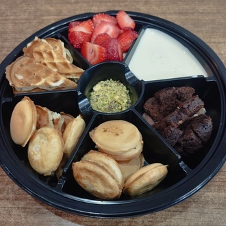 Beyaz Çikolatalı Waffle Kutusu görseli