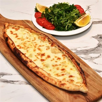 Kaşarlı Pide + Coca Cola (330 Ml.) görseli