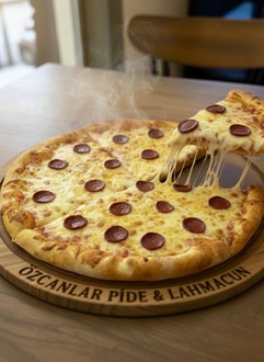 Pepperoni Pizza görseli