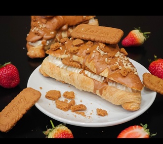 Lotuslu Kruvasan görseli