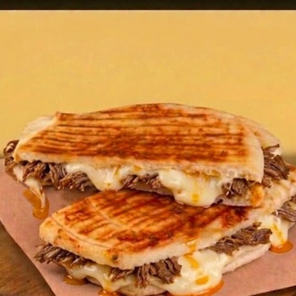 Kavurmalı Bazlama Tost görseli