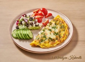 Otlu Peynirli Omlet Kahvaltı Tabağı görseli
