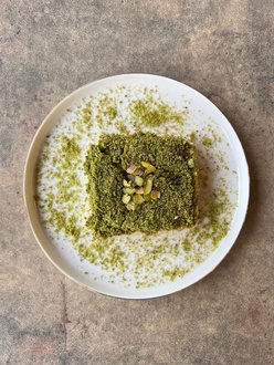 Sütlü Antep Fıstıklı Kadayıf görseli