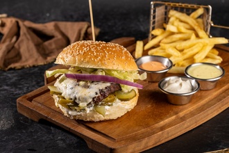 Mozarella Burger Menü görseli