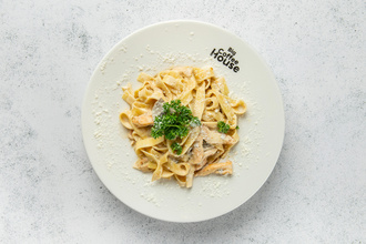 Fettuchini Alfredo görseli