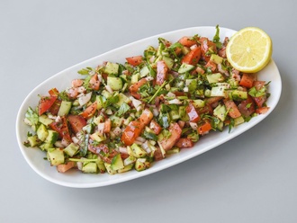 Cevizli Kaşık Salata görseli