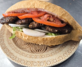 Ekmek Arası Köfte görseli