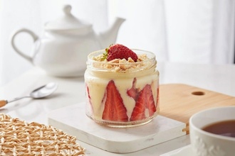 Çilekli Magnolya görseli