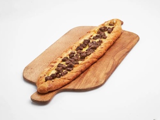 Kavurma Kaşarlı Pide görseli