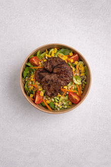Izgara Köfte Salata görseli