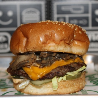 Mano Mushroom Burger görseli