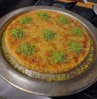 Aile Boyu Antakya Peynirli Künefesi (1300 Gr) görseli