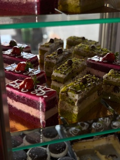 Opera Kek Çilekli görseli