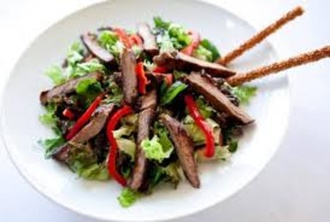 Biftekli Salata görseli
