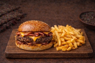Cheddarlı Burger görseli