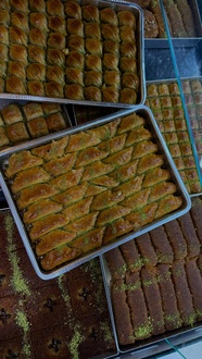 Karışık Baklava (2 Kg.) görseli