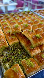 Fıstıklı Baklava (250 Gr.) görseli