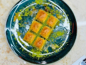 Hekimoğlu Özel Fıstıklı Baklava (1 Kg.) görseli